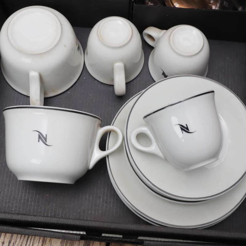 Nespresso Type 758 ES-100 Commercial Espresso Coffee Machine Set