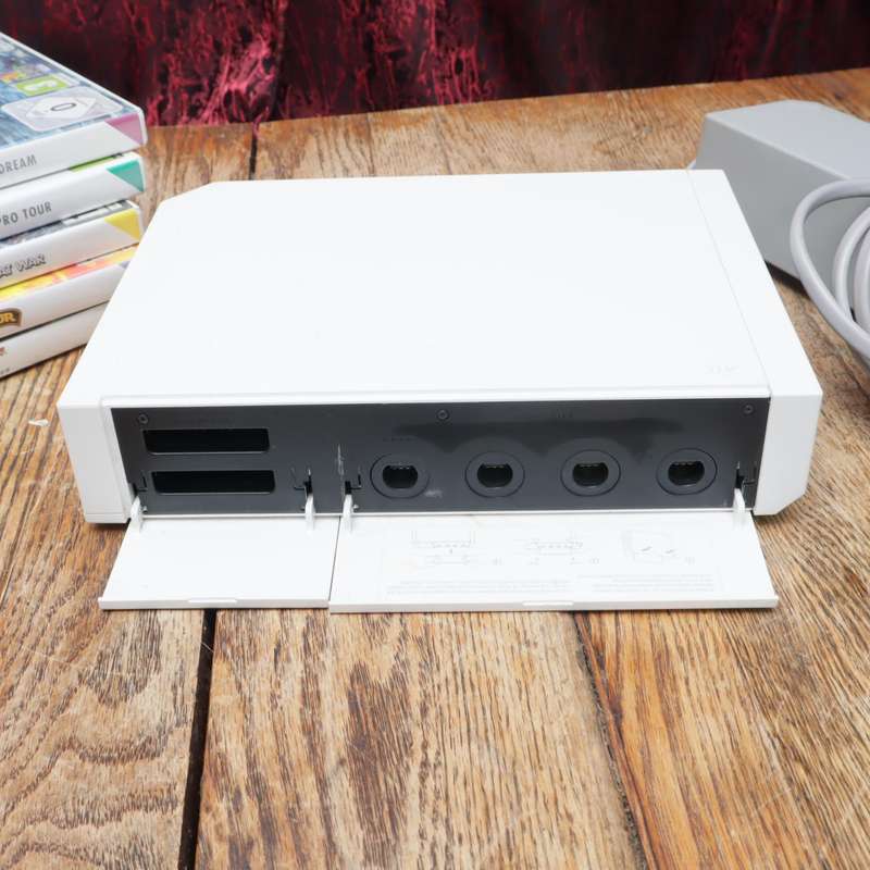 Nintendo Wii RVL-001(EUR) Console Complete Set with Six Games