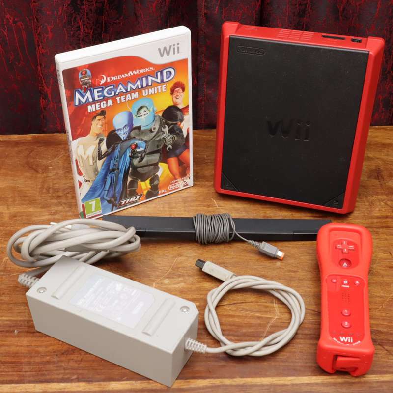 Nintendo Wii RVL-201(EUR) Gaming Console Set with One Game - One Controller