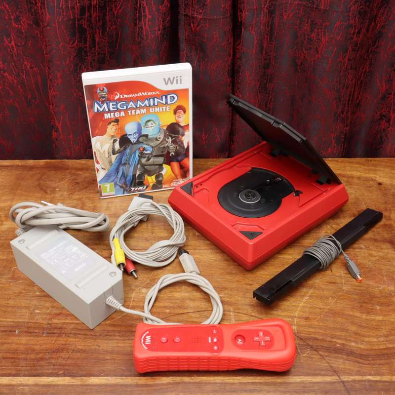 Nintendo Wii RVL-201(EUR) Gaming Console Set with One Game - One Controller