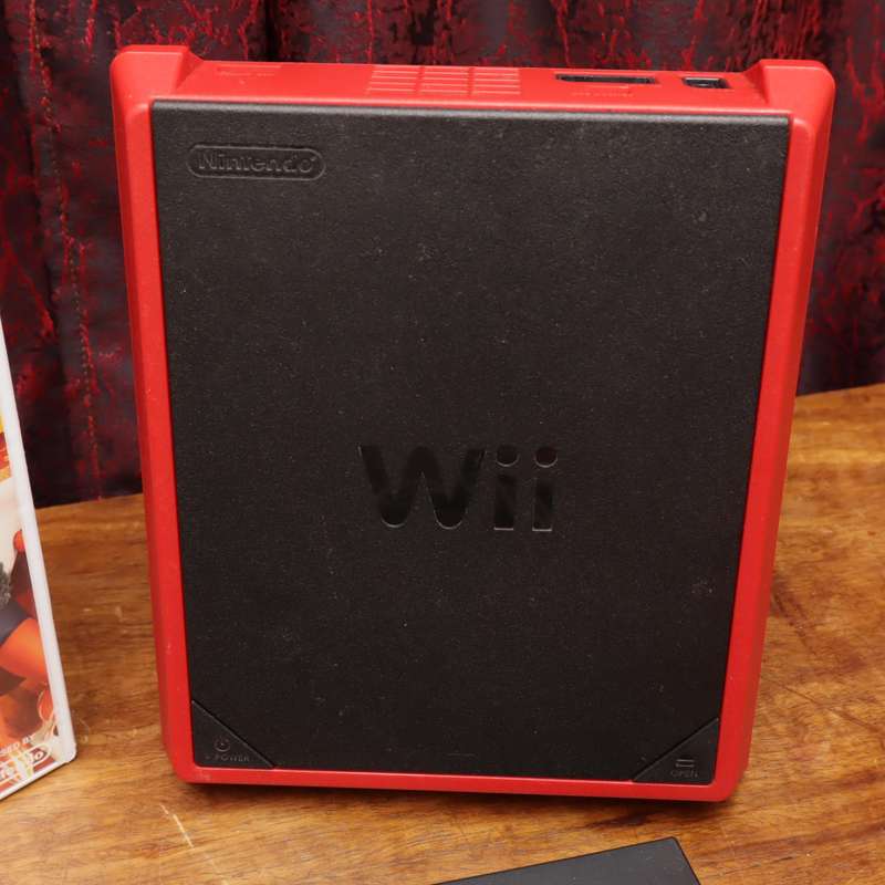 Nintendo Wii RVL-201(EUR) Gaming Console Set with One Game - One Controller