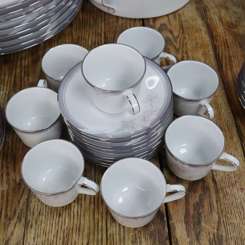 80 Pcs Noritake Evening Mood 3788 Fine China Dinnerware Porcelain Dinner Set