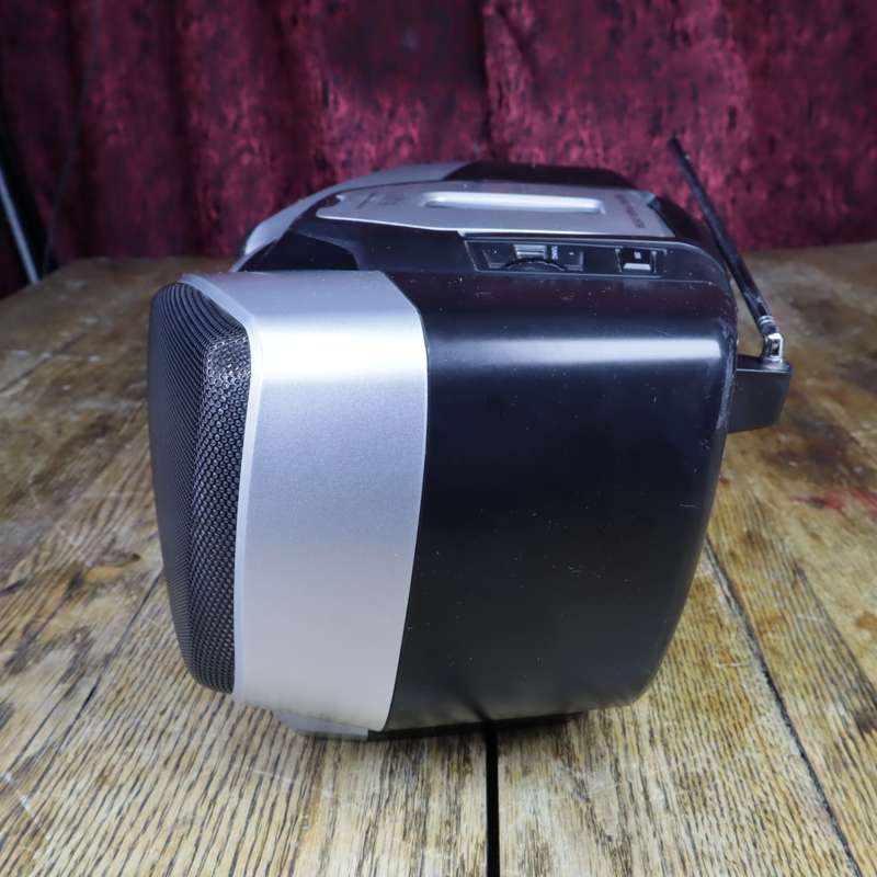Philips CD Soundmachine AZ1839/98 Portable CD USB Radio Player - Pre-Owned