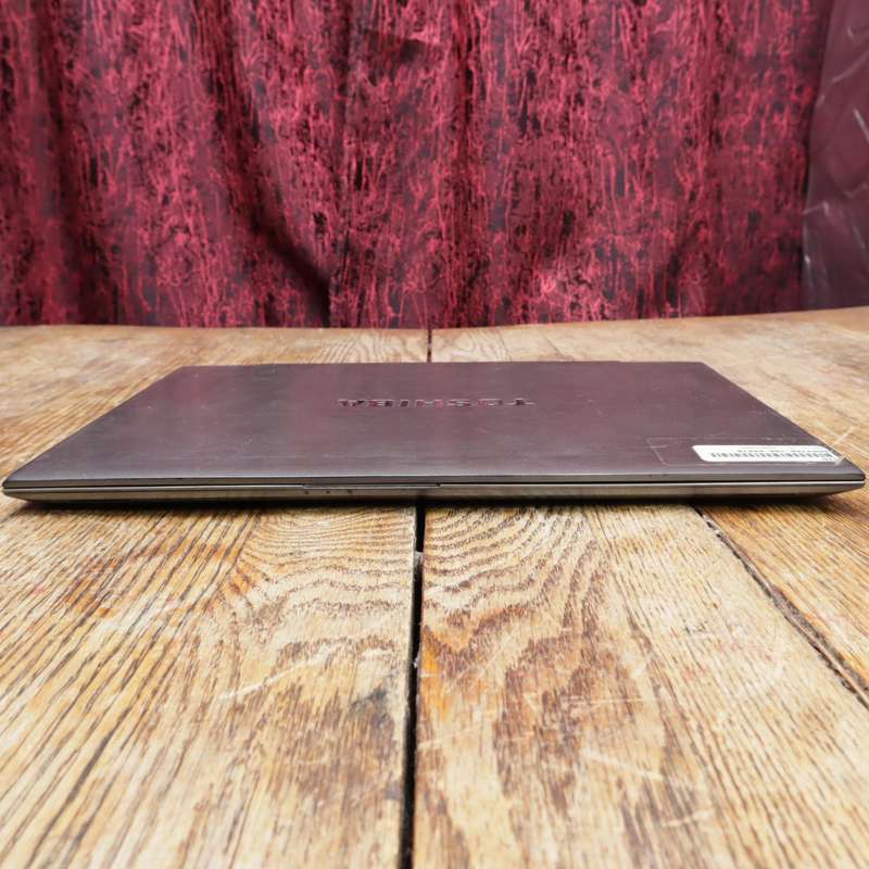 Toshiba Portege Z930 13" Laptop PC Core i7 4GB RAM 2.1GHz
