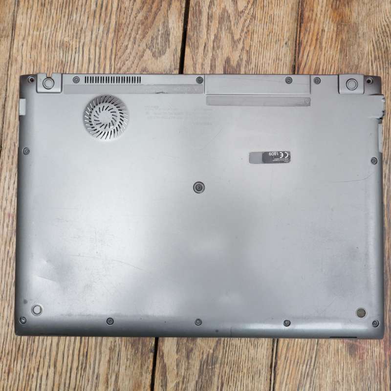 Toshiba Portege Z930 13" Laptop PC Core i7 4GB RAM 2.1GHz