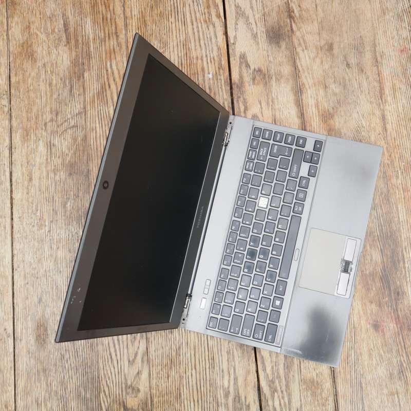 Toshiba Portege Z930 13" Laptop PC Core i7 4GB RAM 2.1GHz
