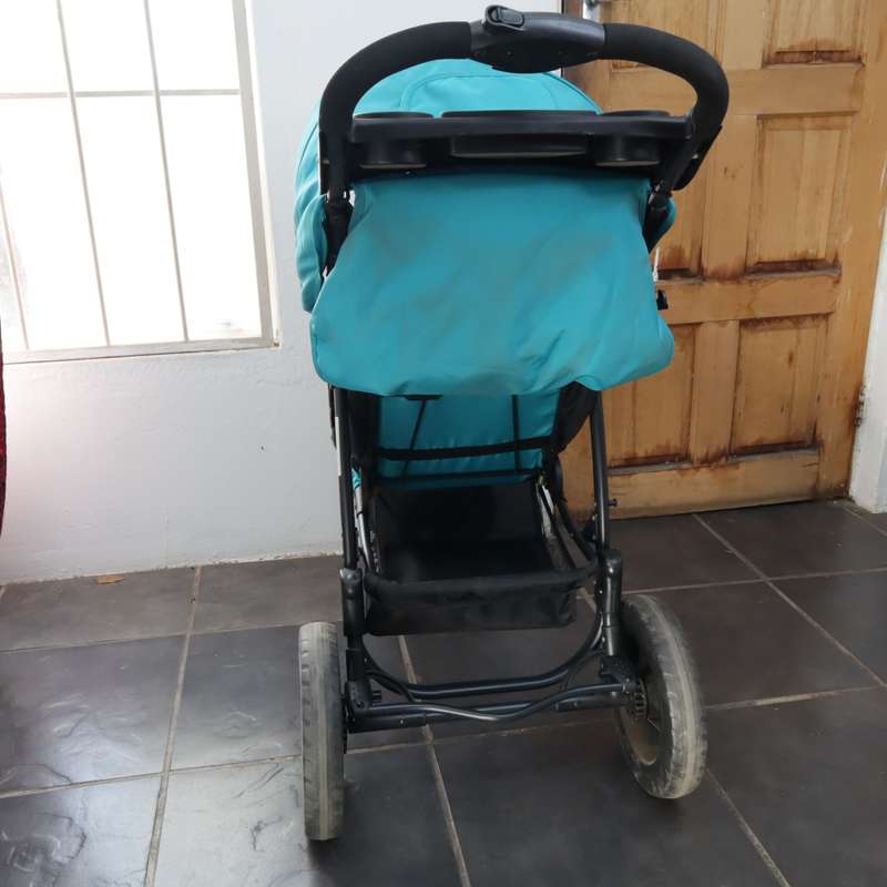 Bounce Toby 3-Wheel Travel System Pram + Just Baby 3-in-1 Carrier BC1832 - Pre-Owned