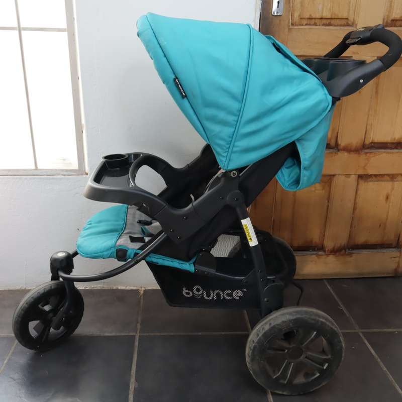 Bounce Toby 3-Wheel Travel System Pram + Just Baby 3-in-1 Carrier BC1832 - Pre-Owned