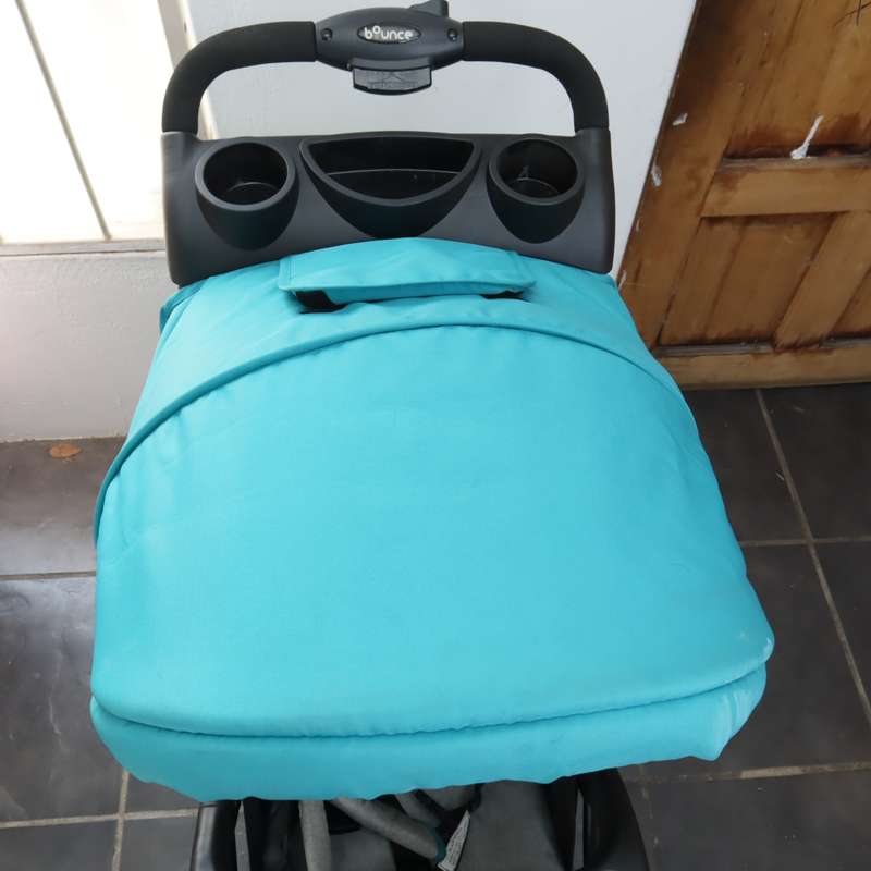 Bounce Toby 3-Wheel Travel System Pram + Just Baby 3-in-1 Carrier BC1832 - Pre-Owned