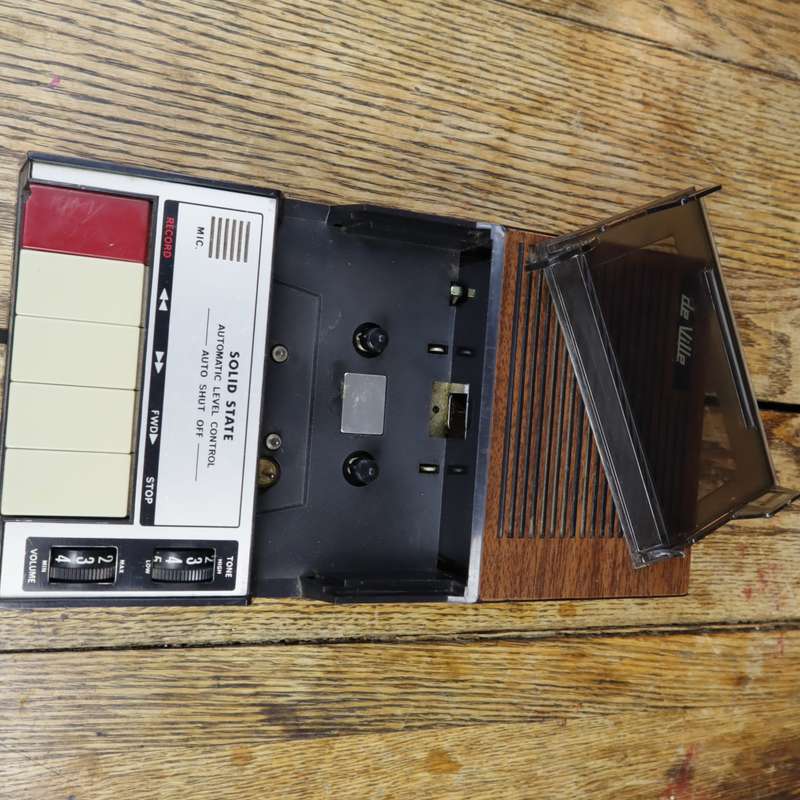 Sanyo & De Ville Radio Tape Recorder - Pre-Owned