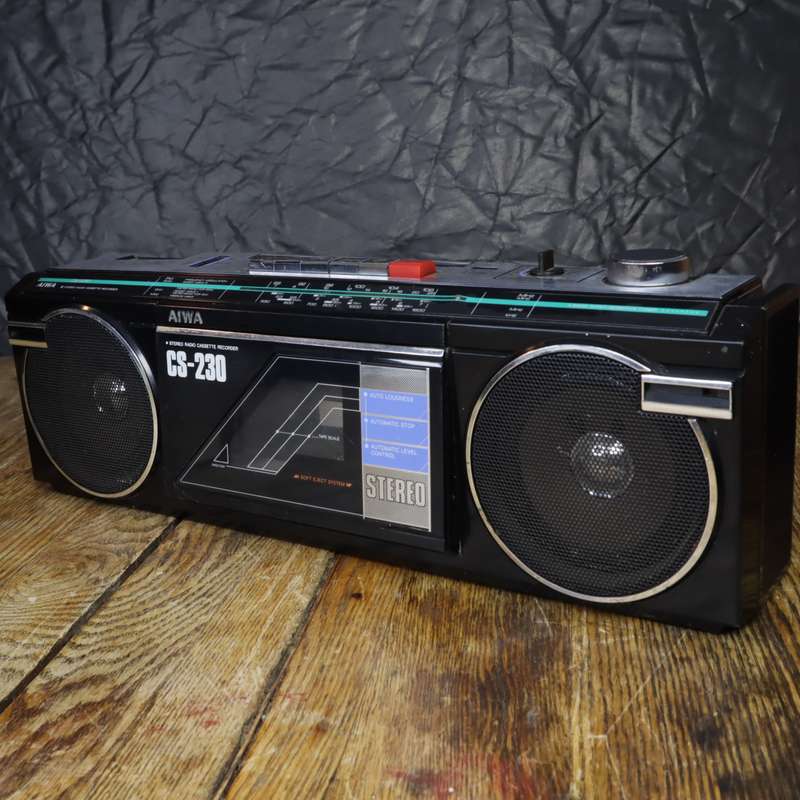 Sanyo & De Ville Radio Tape Recorder - Pre-Owned