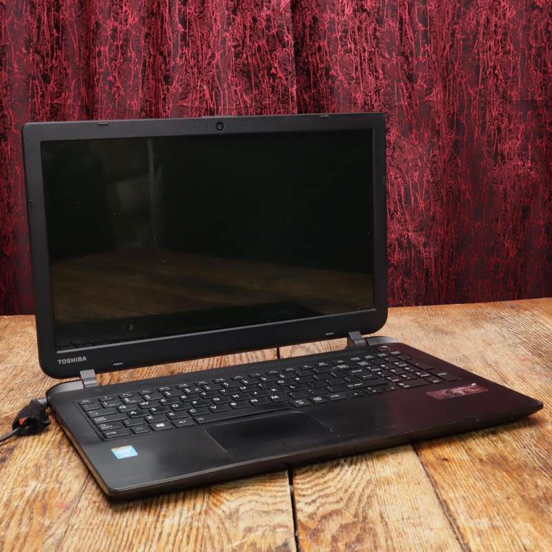 Toshiba SATELLITE C50-B1349 Laptop Core i5 - 4GB RAM 1.706GHz