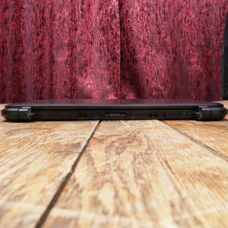 Toshiba SATELLITE C50-B1349 Laptop Core i5 - 4GB RAM 1.706GHz