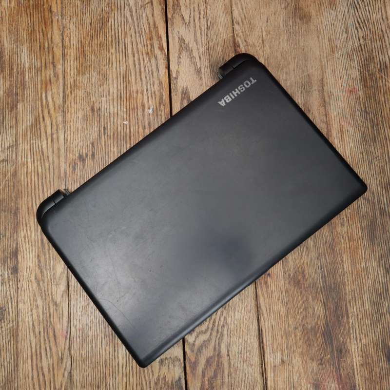 Toshiba SATELLITE C50-B1349 Laptop Core i5 - 4GB RAM 1.706GHz