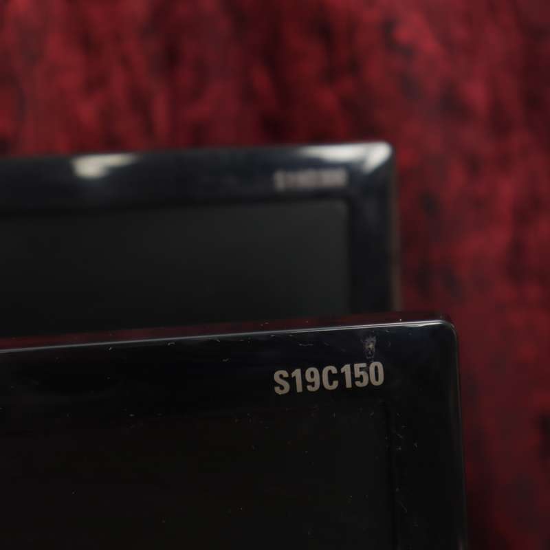 Samsung S19C150F and Samsung S19D300NY LED Monitors - 1,366 x 768