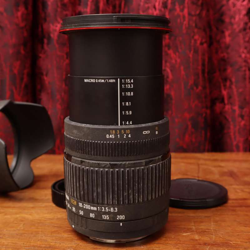 Sigma DC Macro 18-200mm f3.5-6.3 Lens for Canon