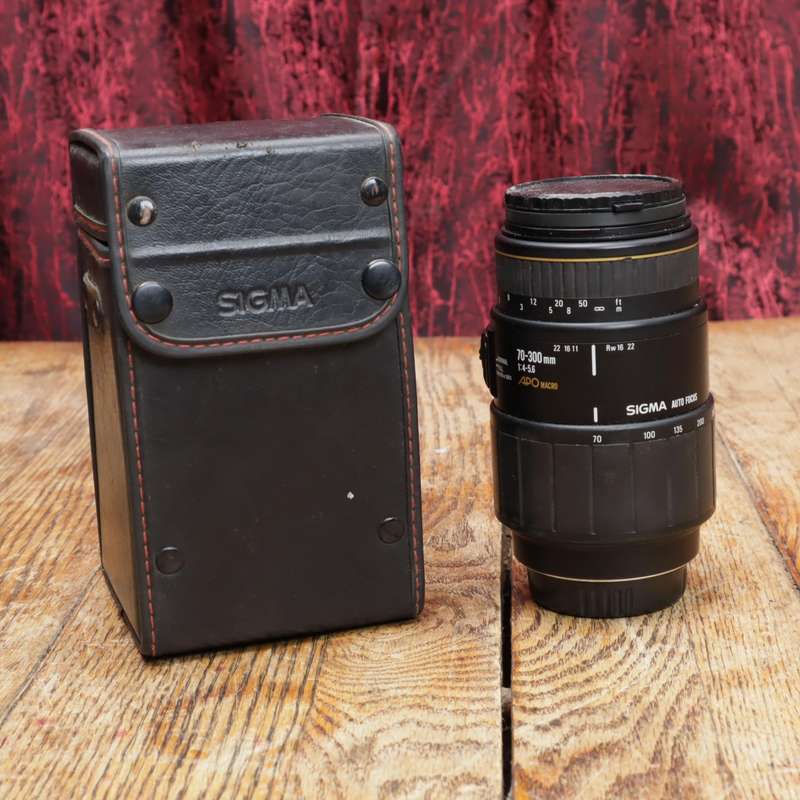 Sigma 70-300mm f4-5.6 APO Macro Autofocus Lens - For Minolta-A