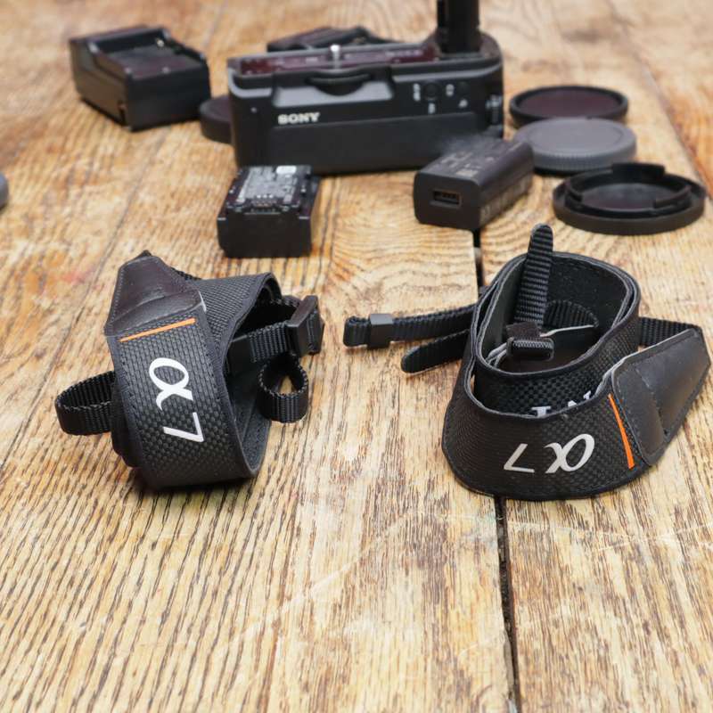 Sony Vertical Battery Grip and Battery for a7 II - a7R II - a7S II - (VG-C2EM) and Accessories