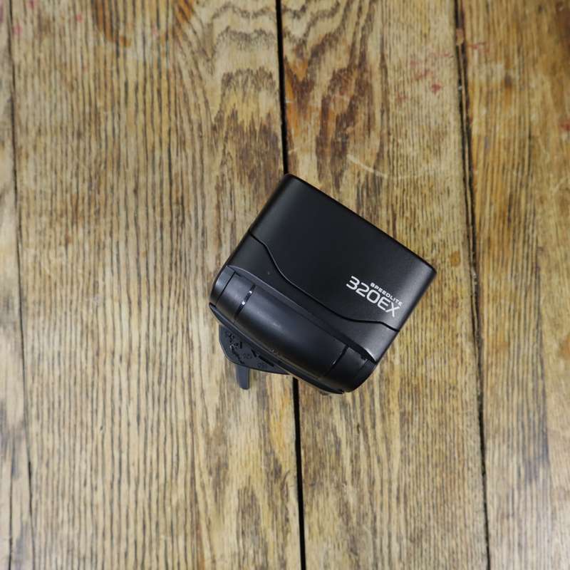 Canon Speedlite Flash 320EX - Pre-Owned