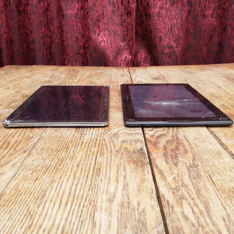 Samsung and Lenovo Tablets - FOR SPARES OR REPAIR