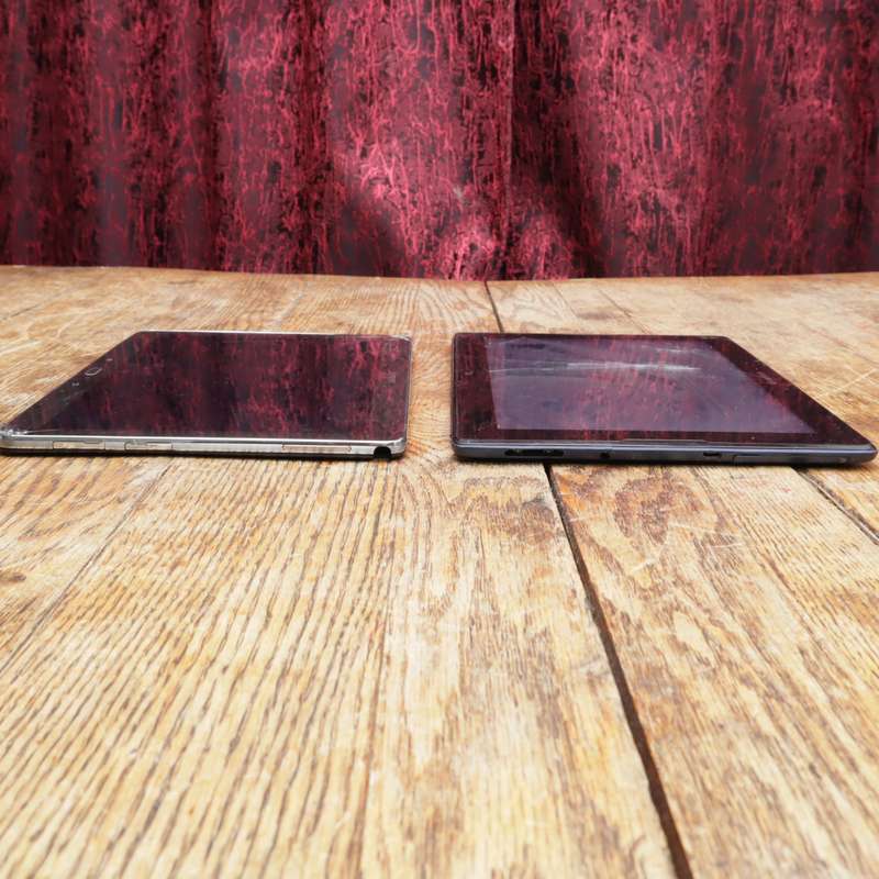 Samsung and Lenovo Tablets - FOR SPARES OR REPAIR