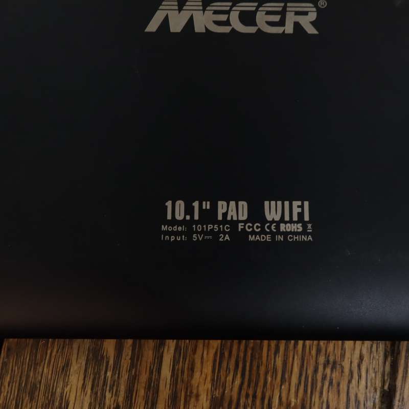 Mecer 10.1" 3D + WiFi Tablet 101P51C and Samsung Galaxy Tab S2 9.7" SM-T815