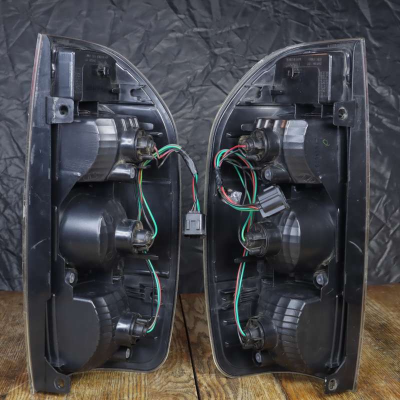 Mazda Bakkie BT-50 Combination Rearlight/Taillight DEPO Left & Right