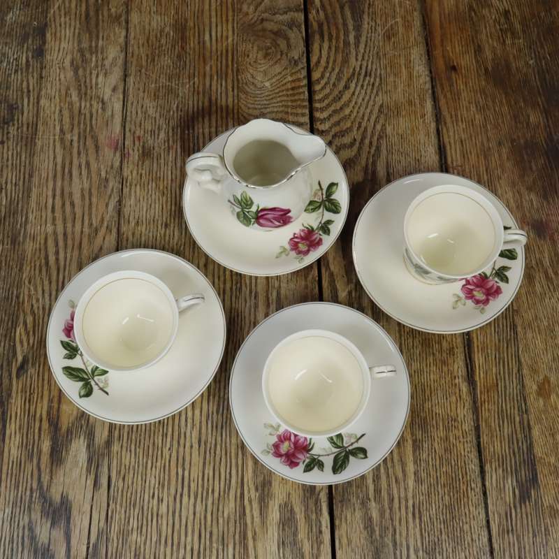 Ceramics Tea set - 8 PCS