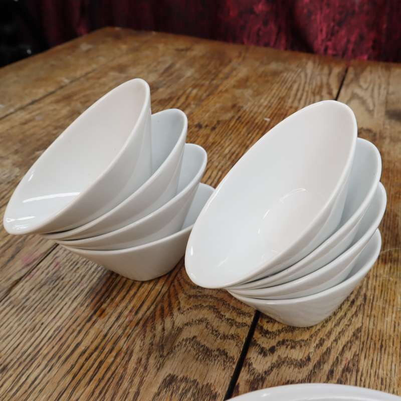 26 Piece Continental Vitrified HotelWare Porcelain Tea Set - BS 4034