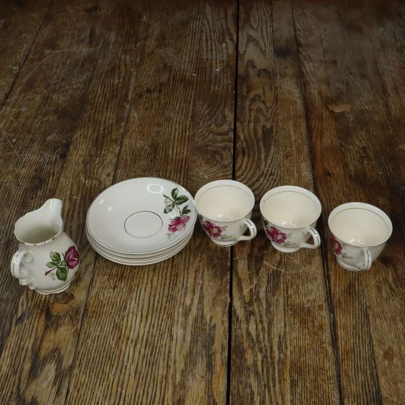 Ceramics Tea set - 8 PCS