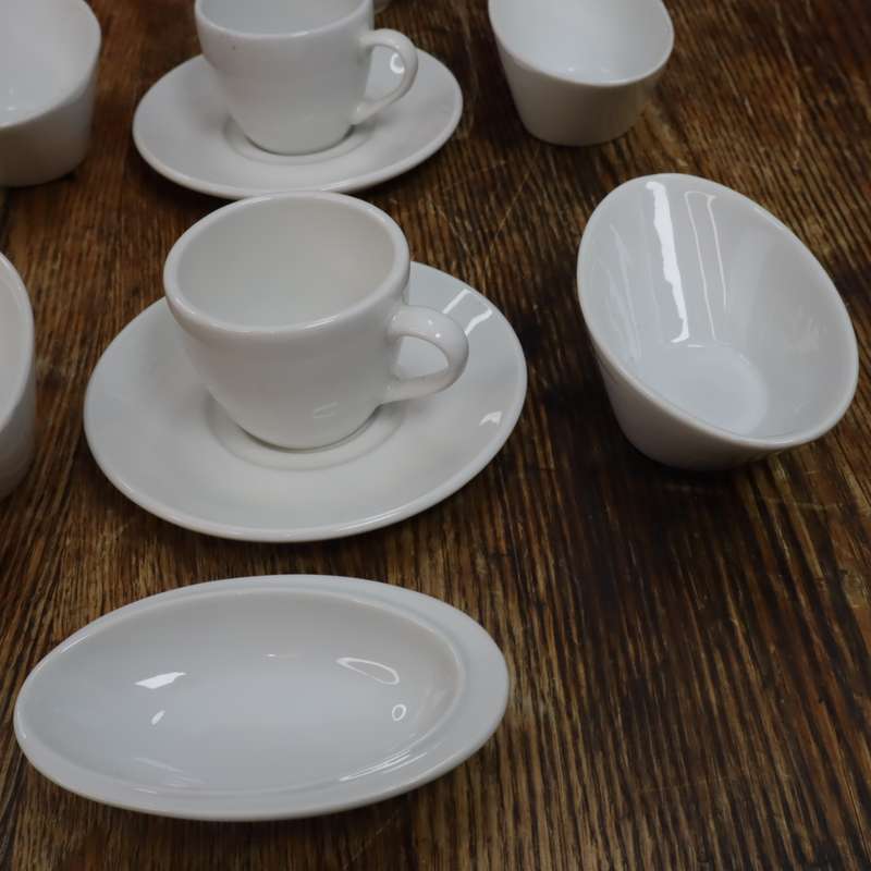 26 Piece Continental Vitrified HotelWare Porcelain Tea Set - BS 4034