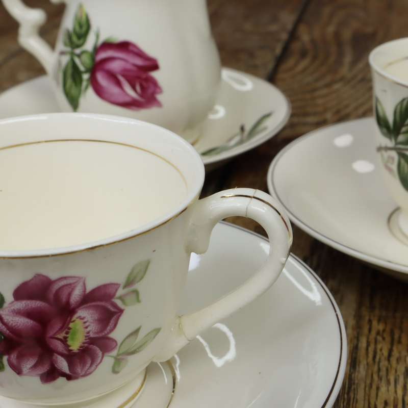 Ceramics Tea set - 8 PCS