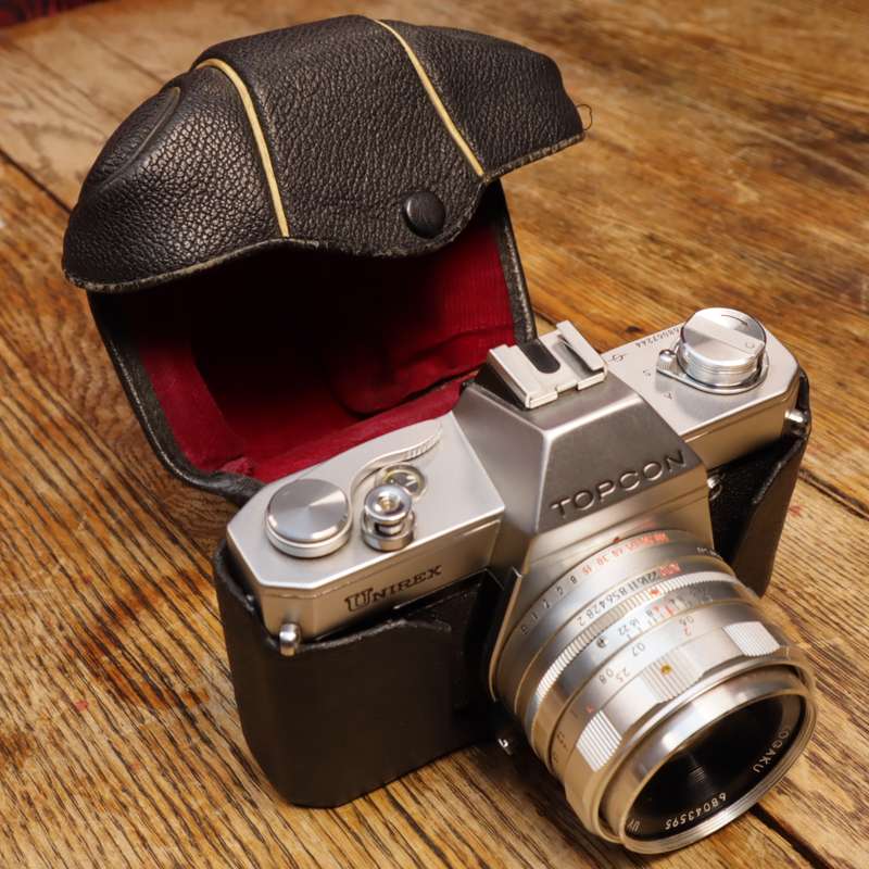 VINTAGE - Topcon Unirex with 50mm UV Topcore Kogaku 1:2 Lens