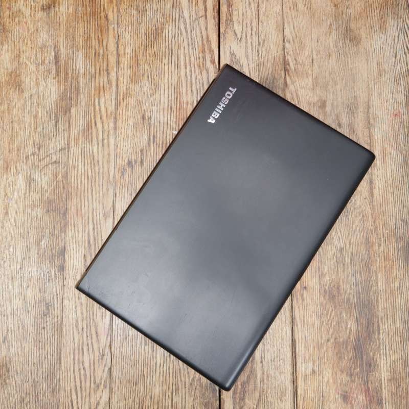 Toshiba TECRA A50-A0692 Laptop Core i7 1TB HDD - 3.0GHz 8GB RAM