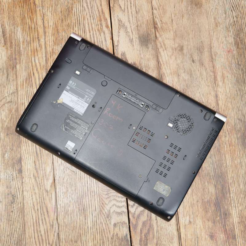 Toshiba TECRA A50-A0692 Laptop Core i7 1TB HDD - 3.0GHz 8GB RAM