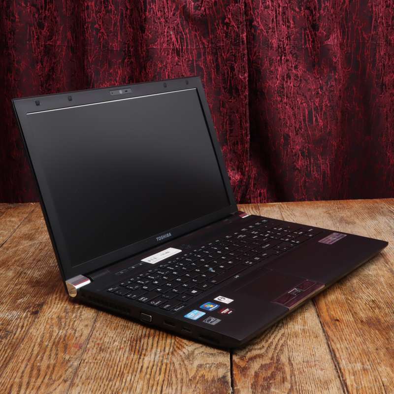 Toshiba Tecra R950-F0036 Laptop 3.0GHz Core i7 8GB RAM 500HDD 15.6" AMD Radeon