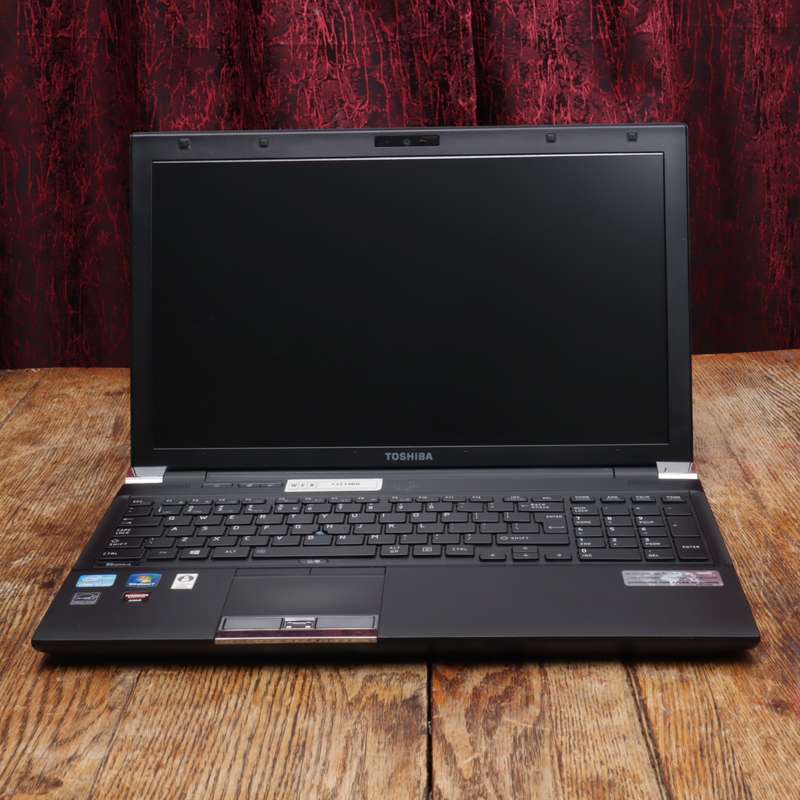 Toshiba Tecra R950-F0036 Laptop 3.0GHz Core i7 8GB RAM 500HDD 15.6" AMD Radeon