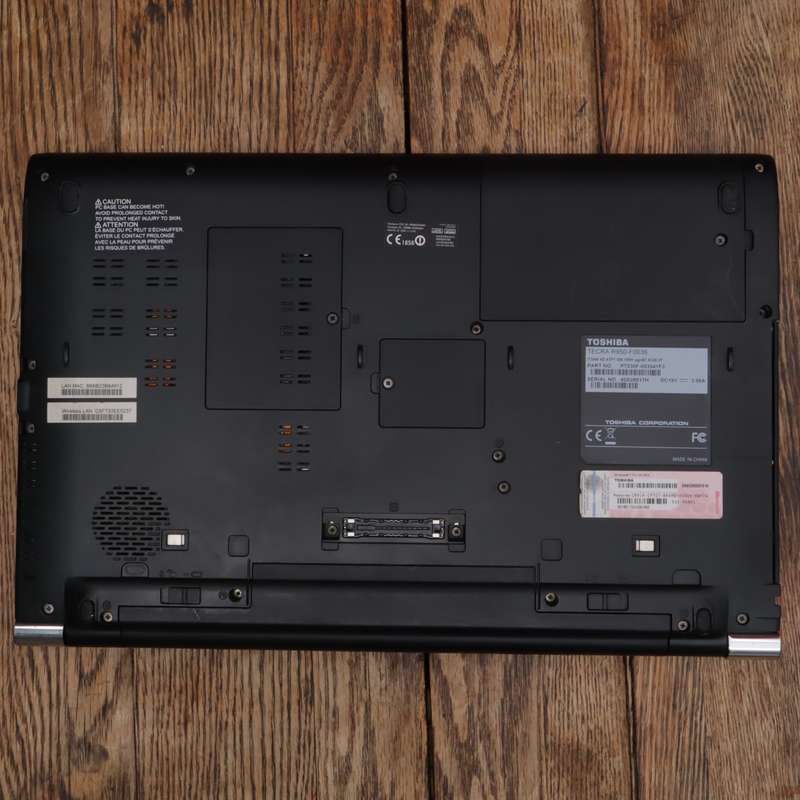 Toshiba Tecra R950-F0036 Laptop 3.0GHz Core i7 8GB RAM 500HDD 15.6" AMD Radeon