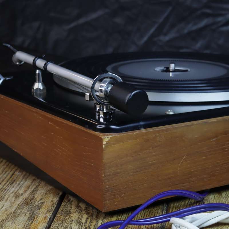 B&O (BANG & OLUFSEN) BEOGRAM 1000 TURNTABLE