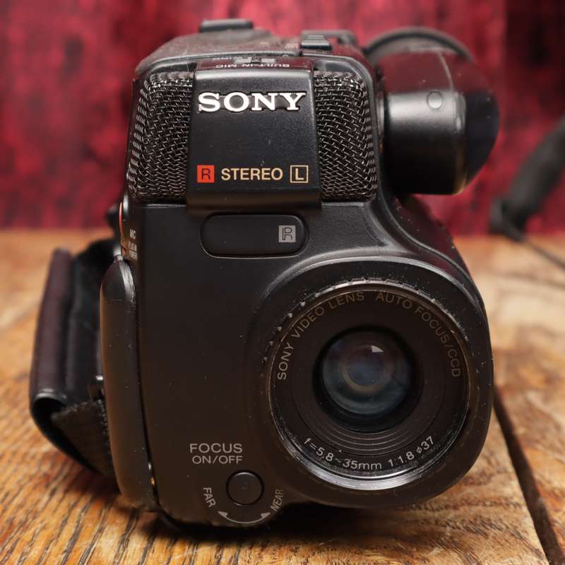 Sony Video8 Handicam Camcorder With Accessories