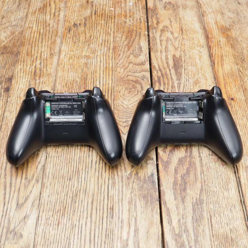 2 Pcs - Wireless Controller for Xbox One - Model 1537