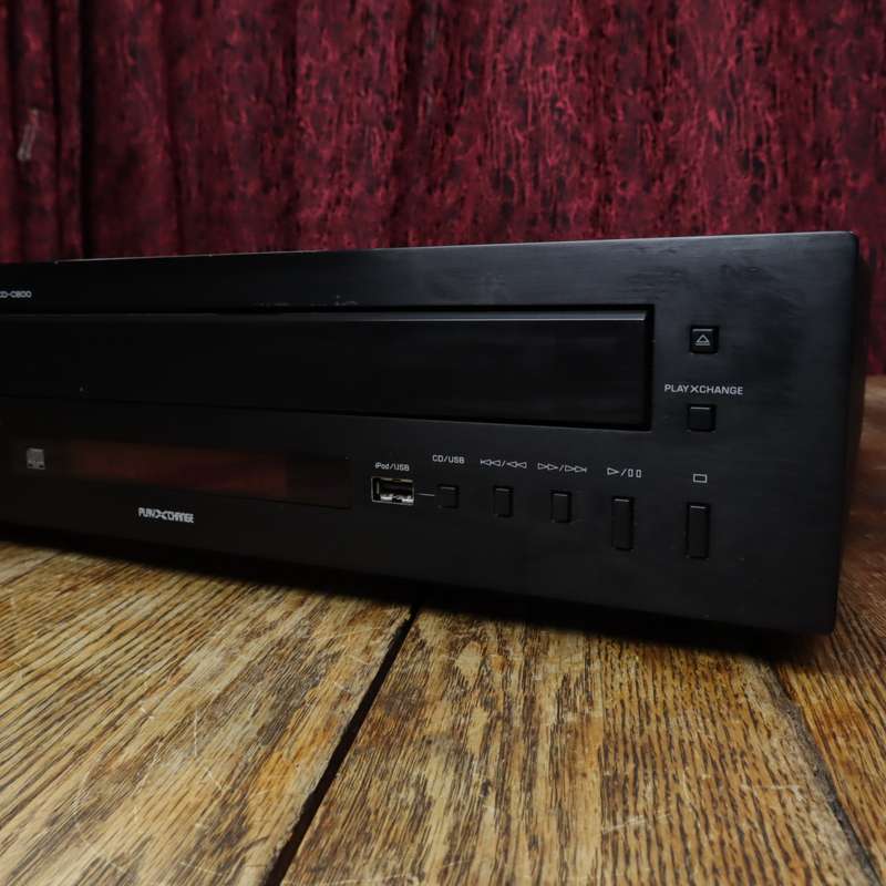 Yamaha CD-C600 5-disc CD changer/USB Port Amplifier - Pre-Owned