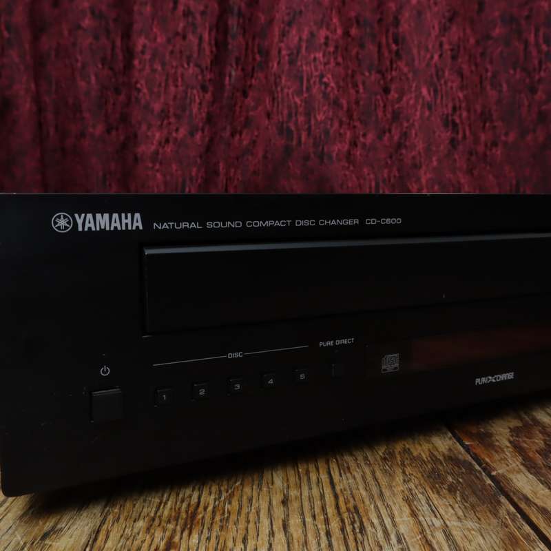 Yamaha CD-C600 5-disc CD changer/USB Port Amplifier - Pre-Owned