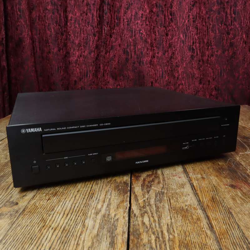 Yamaha CD-C600 5-disc CD changer/USB Port Amplifier - Pre-Owned