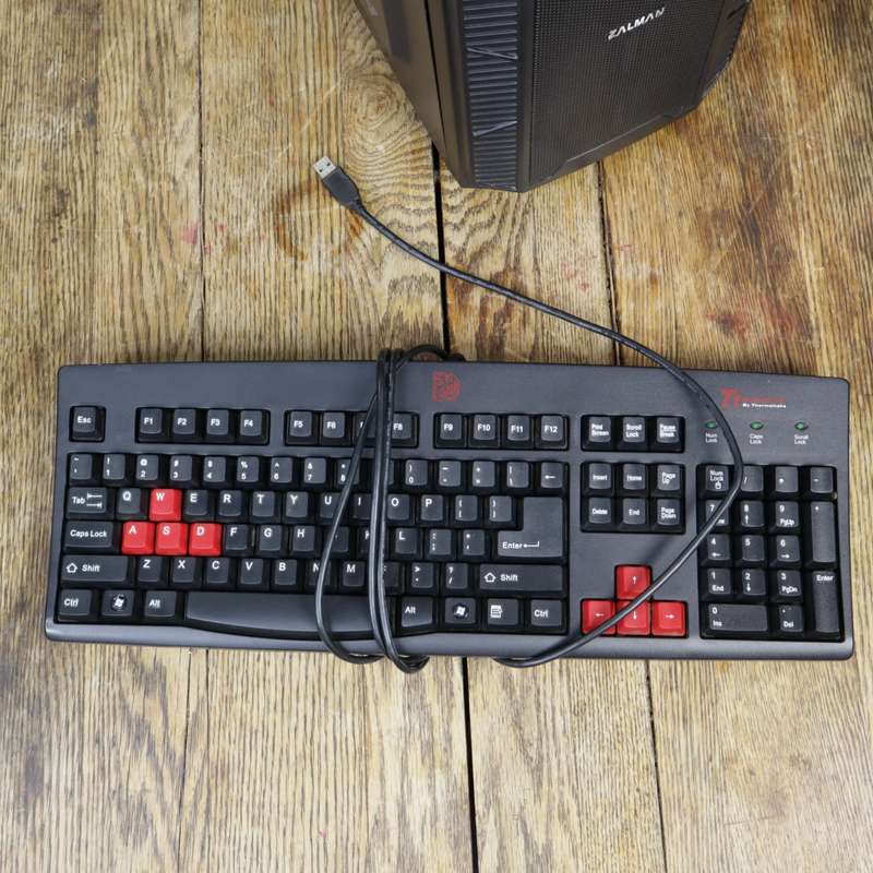 Core i3 Desktop PC + Gaming Keyboard + WiFi | 8GB RAM | 3.5GHz | Radeon R7 |  500GB - Pre-Owned