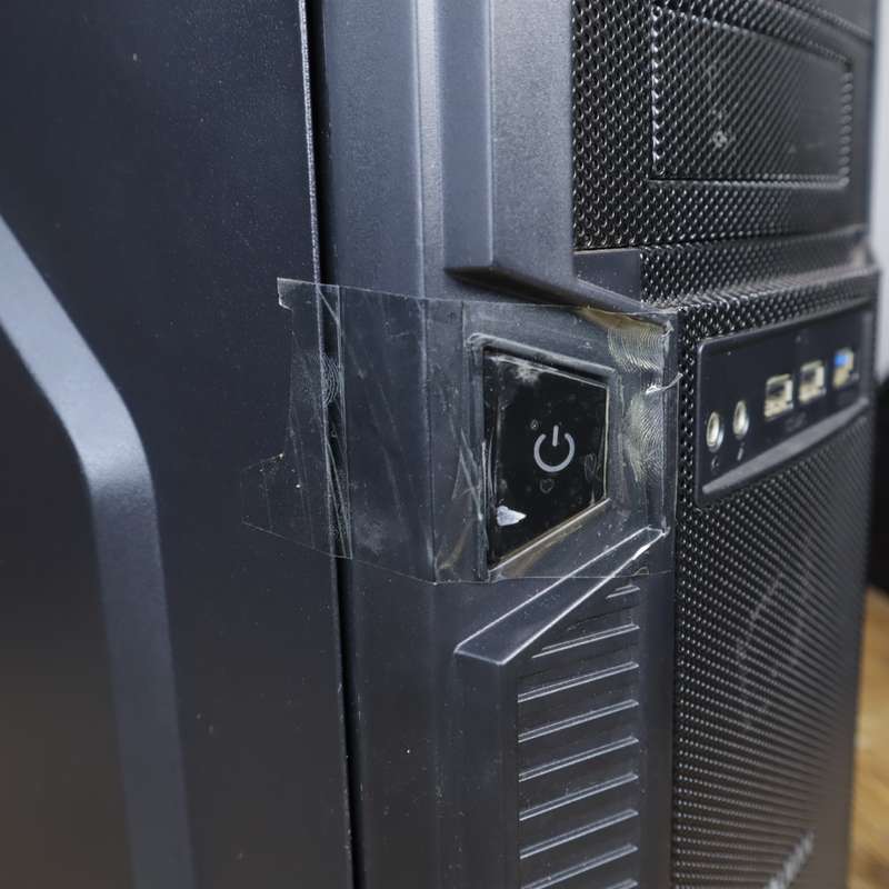 Core i3 Desktop PC + Gaming Keyboard + WiFi | 8GB RAM | 3.5GHz | Radeon R7 |  500GB - Pre-Owned