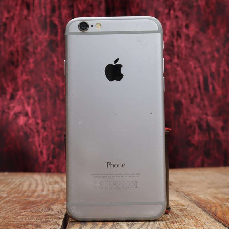 Apple iPhone 6 - 32GB - A1586