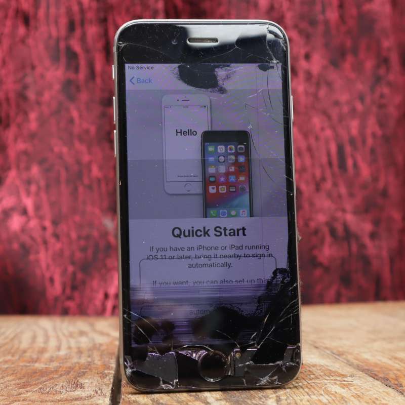 Apple iPhone 6 - 32GB - A1586