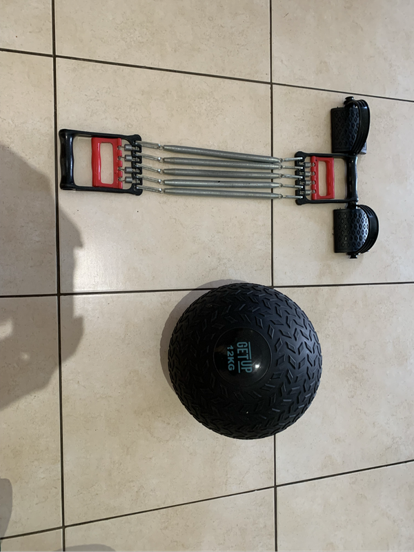 12 KG GetUp Sand slam ball (not used). Ideal for various core and explosive exercises.