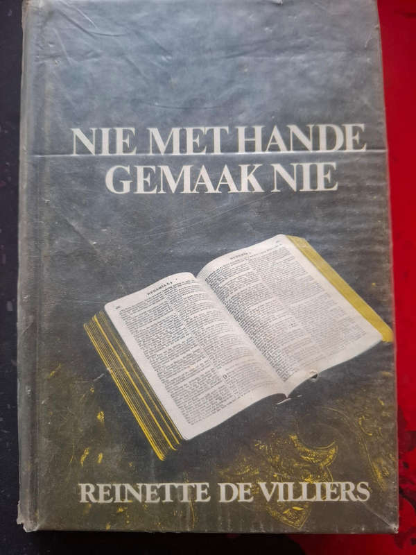 Reinette de Villiers - nie met hande gemaak nie